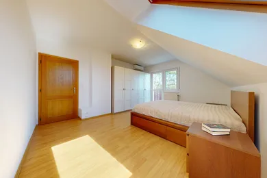 Na prenájom dom v Bratislava-Nové Mesto · €2 300 · Dokončené