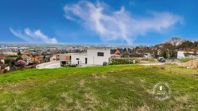 Działki na sprzedaż, Bratislava-Rača · €479 000