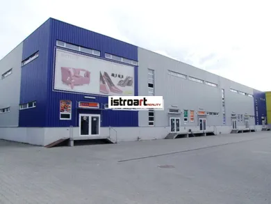 Na prenájom komerčné, 226 m², Bratislava-Nové Mesto, Stará Vajnorská