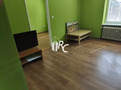 Na prenájom 2-izbový byt, 67 m², Martin, Štúrovo Námestie