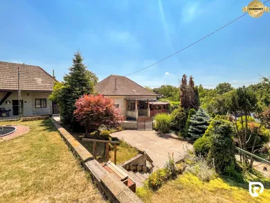 Na predaj 4-izbový dom, 160 m², Podolie