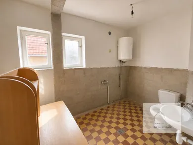 Na predaj 4-izbový dom, 110 m², Lúčnica nad Žitavou