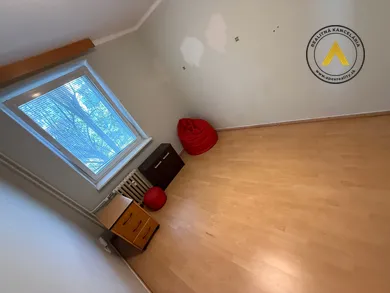 Na predaj 4-izbový byt, 85 m², Hlohovec, Koperníkova
