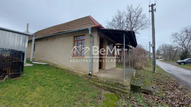 Działki na sprzedaż, Vráble · €17 900