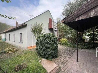 Domy na predaj 3-izbový, Komárno · €120 000