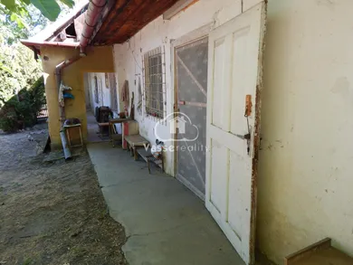 Na predaj 3-izbový dom, 150 m², Dubník, -