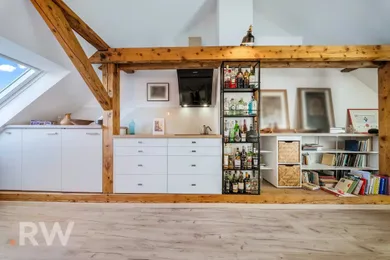 Na predaj 7-izbový dom, 320 m², Bratislava-Nové Mesto, Letná