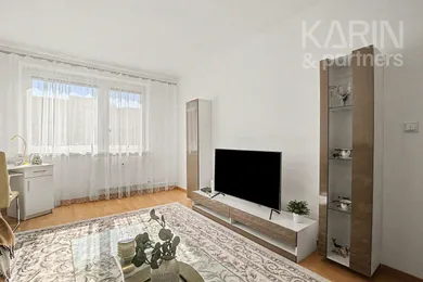 Na predaj 2-izbový byt, 55 m², Bratislava-Dúbravka, Karola Adlera