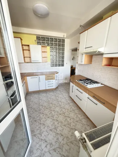Na predaj 3-izbový byt, 68 m², Bratislava-Petržalka, Markova