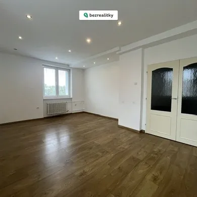 Byty na predaj 3-izbový, Trenčín · €174 000