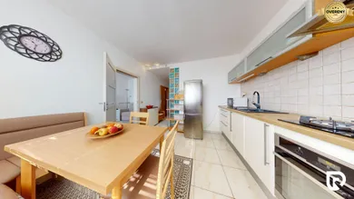 Na predaj 4-izbový byt, 90 m², Trenčín, Opatovská