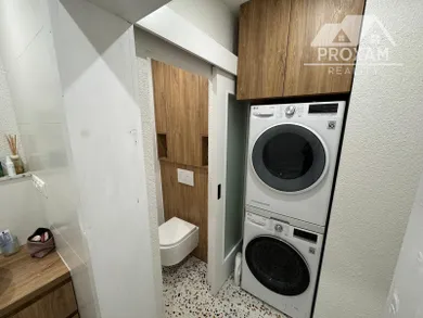 Na predaj 2-izbový byt, 64 m², Banská Bystrica, Slnečná