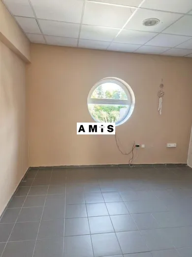 Na prenájom komerčné, 70 m², Piešťany, Bratislavská