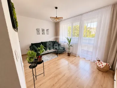 Na prenájom 1-izbový byt, 41 m², Michalovce, -