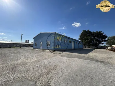 Na predaj komerčné, 53 m², Vráble, Štúrova