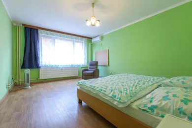 Na predaj 3-izbový byt, 79 m², Pezinok, Svätoplukova
