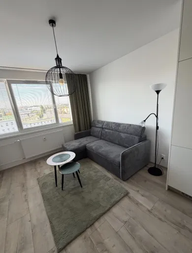 Na prenájom 2-izbový byt, 49 m², Košice-Juh, Jantárová