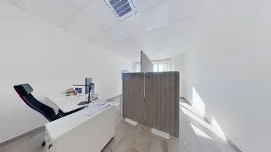 Na prenájom komerčné, 302 m², Bratislava-Ružinov, Ružová dolina