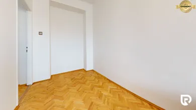 Na predaj 3-izbový byt, 62 m², Bratislava-Ružinov, Ostredkova