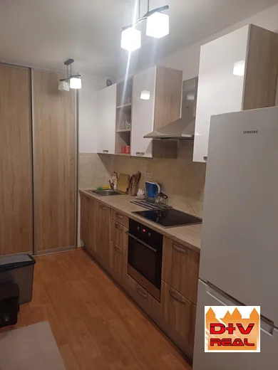 Na predaj 2-izbový byt, 58 m², Bratislava-Petržalka, Budatínska
