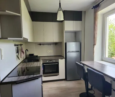 Na predaj 2-izbový byt, 50 m², Bratislava-Ružinov, Jelačičova