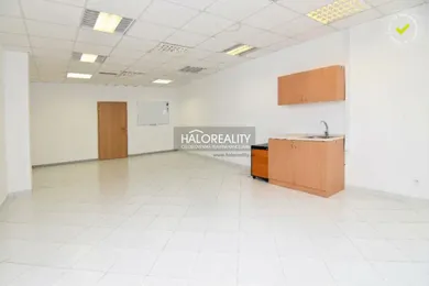 Na prenájom komerčné, 40 m², Senec