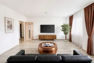 Byty na predaj 3-izbový, Bratislava-Petržalka · €319 900