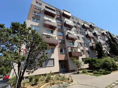 Mieszkania na sprzedaż, 4-pokojowe, Nitra · €183 000