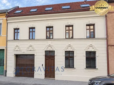 Eladó lakások, 4-szobás, Bratislava-Staré Mesto · €390 080