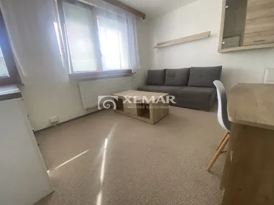 Na prenájom 1-izbový byt, 29 m², Banská Bystrica