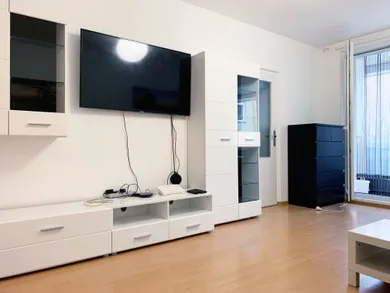Na prenájom 3-izbový byt, 82 m², Bratislava-Dúbravka, Bagarova