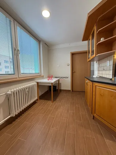 Na predaj 3-izbový byt, 72 m², Galanta, Nová Doba