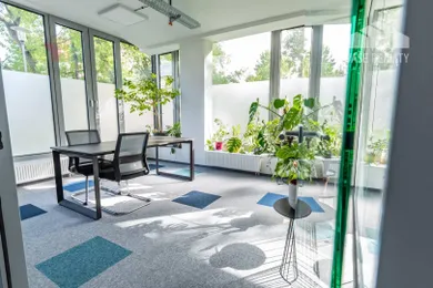 Na prenájom objekt, 67 m², Bratislava-Nové Mesto, Račianska