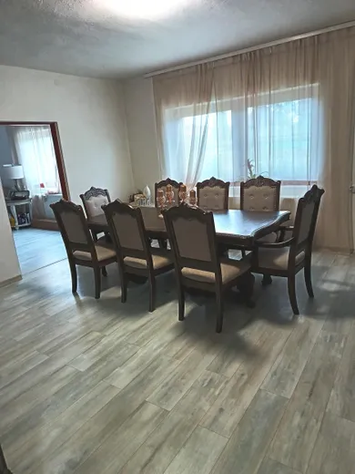 Na predaj 7-izbový dom, 150 m², Holiša