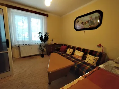Na predaj 3-izbový byt, 65 m², Humenné, Kukorelliho 28