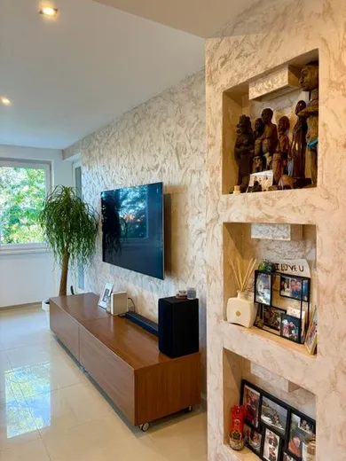Na prenájom 3-izbový byt, 100 m², Bratislava-Nové Mesto, Na pažiti