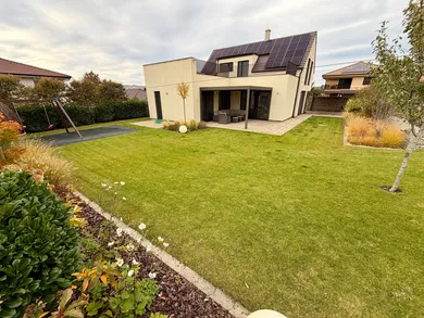 Domy na predaj 9-izbový, Bratislava-Záhorská Bystrica · €1 190 000
