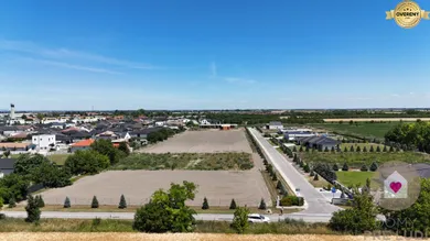 Na predaj pozemok, Kvetoslavov