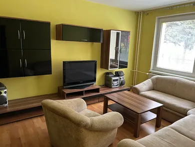 Na prenájom 2-izbový byt, 59 m², Žilina, Tulská