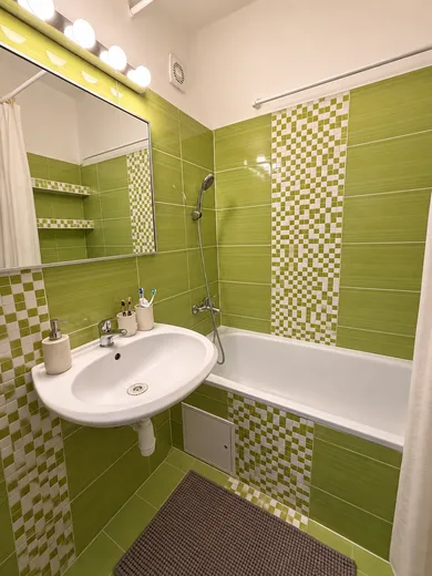 Na predaj 3-izbový byt, 73 m², Bratislava-Podunajské Biskupice