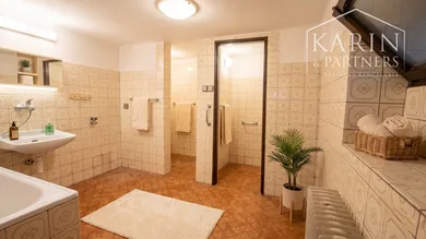 Na predaj 4-izbový dom, 210 m², Bánov