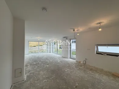 Na predaj dom, 215 m², Ťapešovo, -