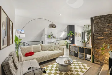 Na predaj 2-izbový byt, 76 m², Bratislava-Staré Mesto, Belehradská