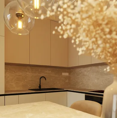 Na prenájom 2-izbový byt, 53 m², Bratislava-Ružinov, Košická