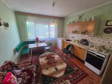 Na predaj dom, 250 m², Neded