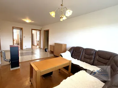 Na prenájom 3-izbový byt, 73 m², Prievidza, Traťová