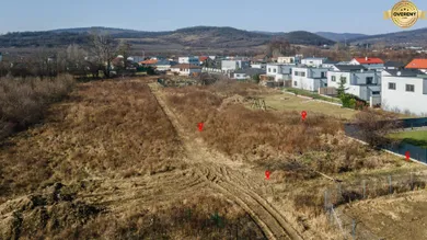 Na predaj pozemok, 121 m², Pezinok