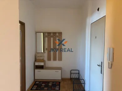 Na prenájom 2-izbový byt, 57 m², Prešov, Levočská
