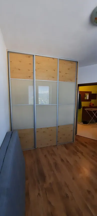 Na prenájom 3-izbový byt, 68 m², Bratislava-Vrakuňa, Hradská