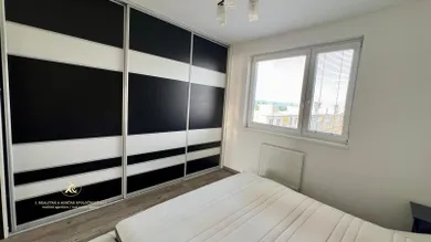 Na prenájom 3-izbový byt, 72 m², Bratislava-Petržalka, Vranovská
